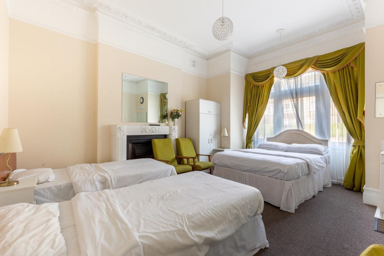 Woodstock Guest House Кройдон Екстериор снимка